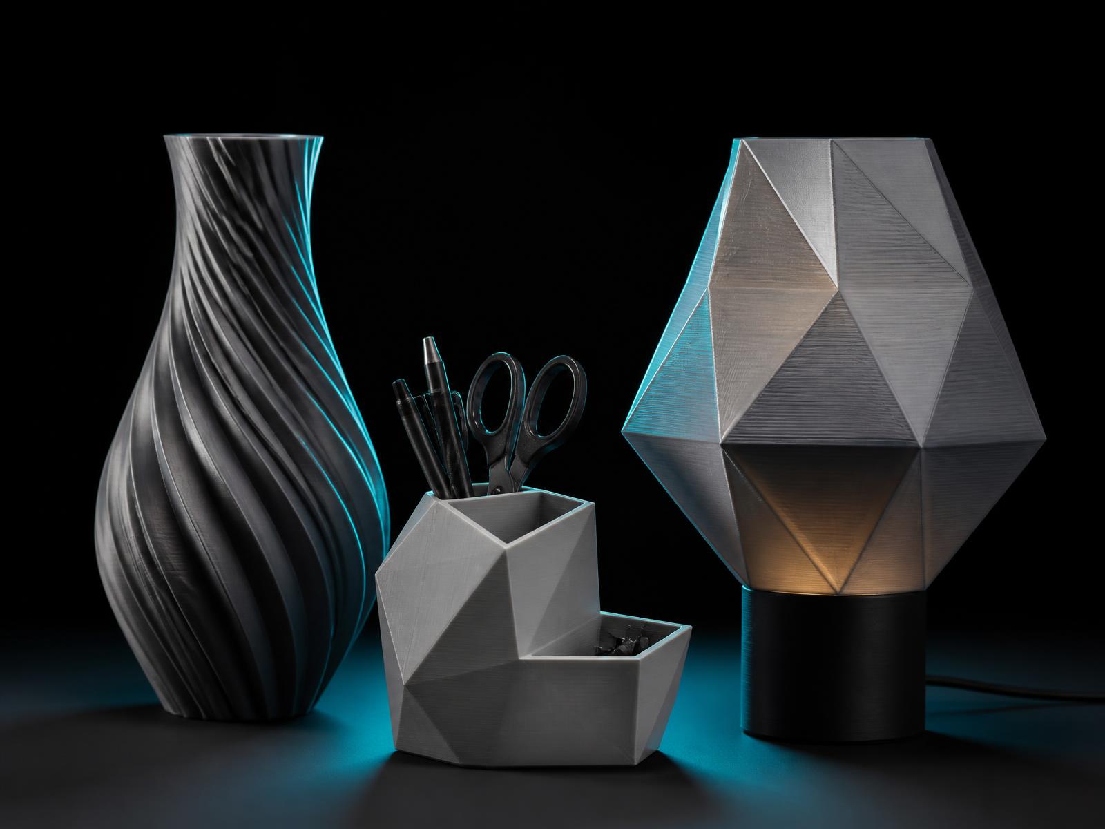 Produtos impressos em 3D: vaso, organizador e luminária